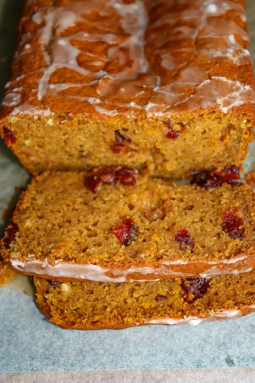 What better combination for fall then pumpkin and cranberry!  This Pumpkin Cranberry Loaf is a great addition to your fall or holiday menus. It is loaded with flavour and cranberries.