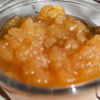 It is the season for preparing batches of apple sauce to use immediately to top off your favourite pork dish, eat on its own as a snack or a dessert, or preserve it for a later date.