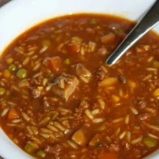 After working all day it is nice to come home and make an easy one pot meal that is hearty and flavourful.  [spacer height=