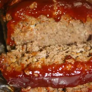 This classic Meatloaf recipe is an easy and quick recipe to prepare at the end of your day.  This version includes Gluten Free Breton Herb and Garlic crackers.