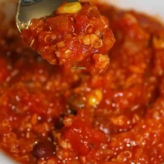 Instant Pot South-West Style Turkey with Quinoa is a quick one pot dinner recipe to warm you up this fall and winter.  It is loaded with flavour and can be served with a variety of toppings.