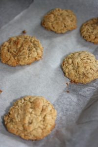 Oatmeal cookies like Grandma used to make. These gluten free cookies use old fashioned oats and a hint of cinnamon to create a chewy, flavourful snack.