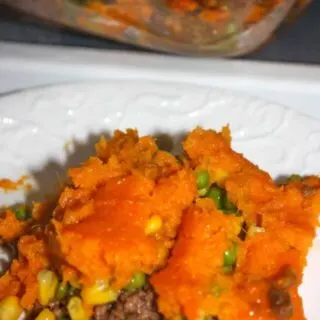 Shepherd's Pie with Sweet Potato is a twist on the classic recipe.  This hearty one dish dinner is full of flavour and is an easy recipe that will satisfy any appetite.