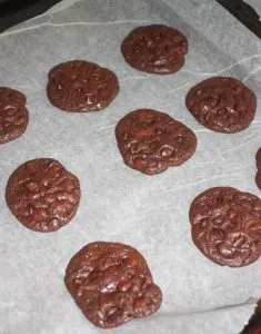 For all of us that need to avoid gluten, Flourless Chocolate Cookies are a decadent treat, with their triple hit of chocolate, chewy goodness.  