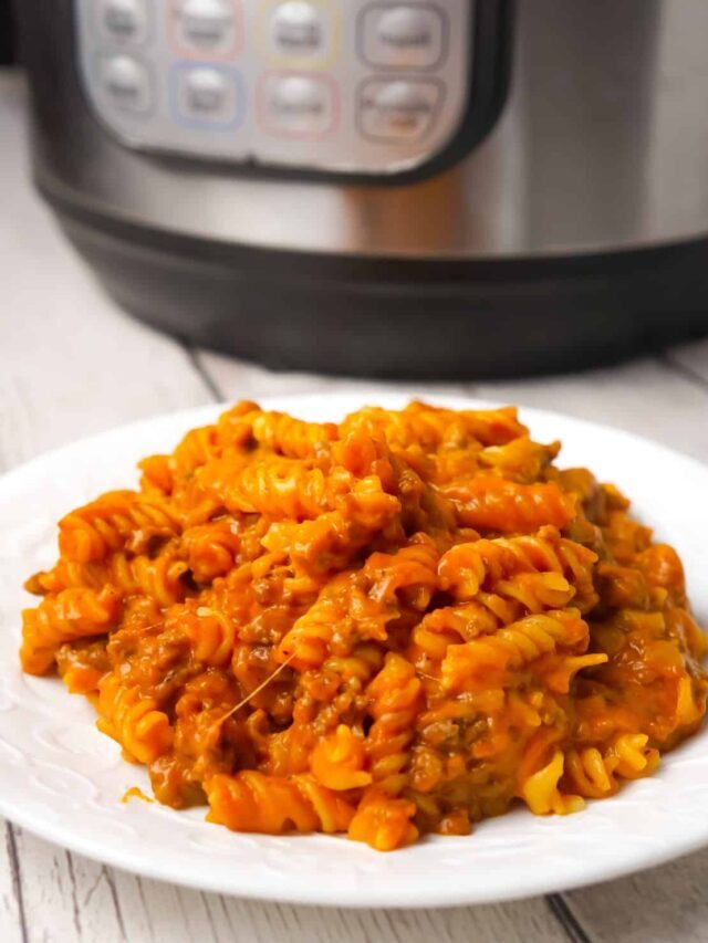 How to Make Instant Pot Cheesy Sloppy Joe Pasta