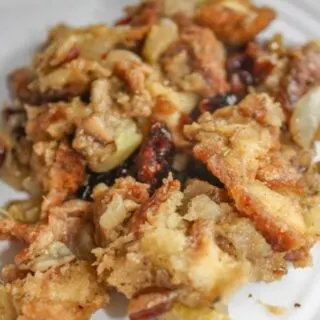 Instant Pot Festive Stuffing is a twist on my traditional stuffing. &nbsp;This gluten free stuffing has the added flavours of dried cranberries, bacon and pecans.