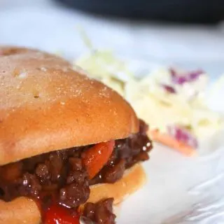 Sloppy Joes are a family favourite.  This time I mixed it up a bit by adding in some extras.  This skillet recipe is loaded with ground beef, vegetables and flavours.  Served on a toasted gluten free bun this well known dinner choice really hit the spot!