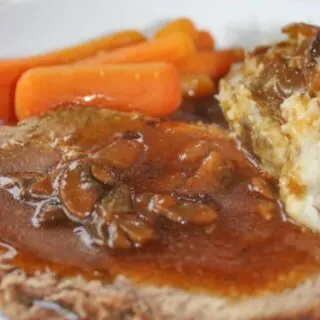 cropped-Instant-Pot-Sirloin-Tip-Roast-with-Gravy-and-Vegetables-01-min.jpg