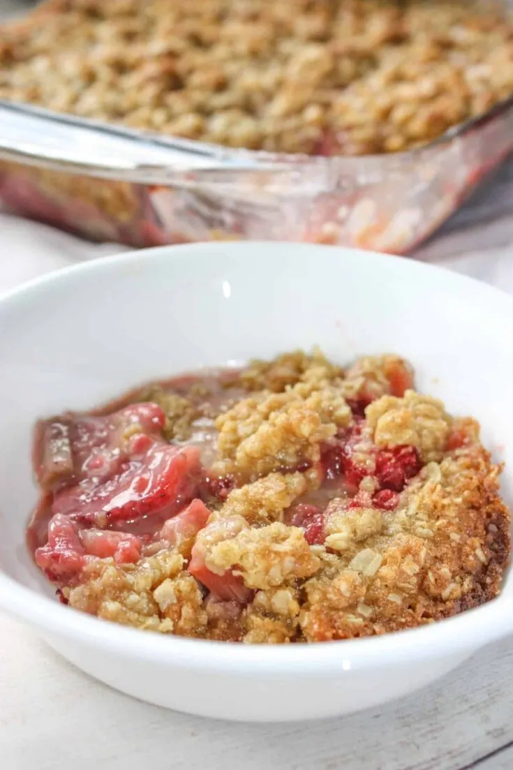 Gluten Free Strawberry Rhubarb Crisp is a wonderful blend of flavours and textures.  This seasonal dessert will delight the taste buds of young and old alike.