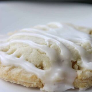 Apple Pie Patties are a great way to use canned apple pie filling. This gluten free pastry would be a delicious accompaniment to your afternoon tea!