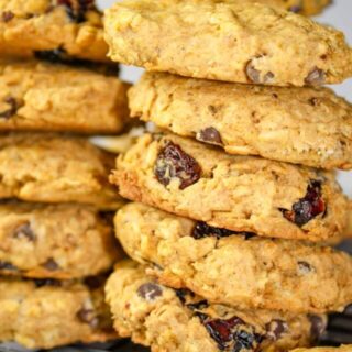 Flavours of Fall Cookies are loaded with seasonal ingredients.  This gluten free cookie recipe is bursting with the tastes of pumpkin, cranberries, oatmeal and spices that bring to mind cooler weather days!