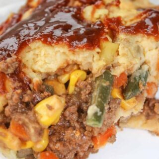 Shepherd's Pie is a favourite comfort meal in our home once the cooler weather arrives.  This gluten free, BBQ variation of this one dish dinner was quickly devoured!