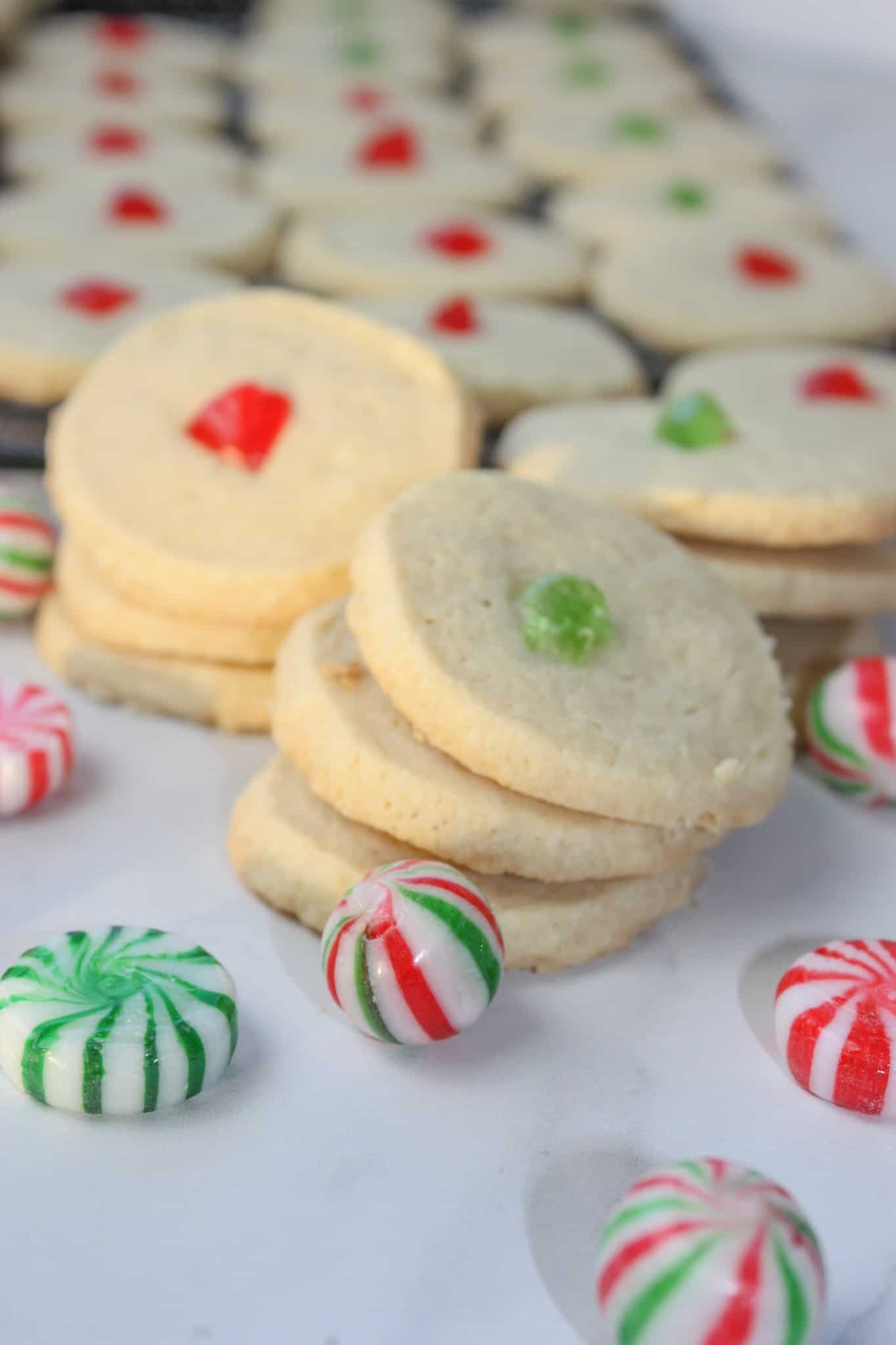 These are the traditional Shortbread Cookies that I grew up with.  Since my Mother passed away ten years ago I have done without this Holiday Tradition.  But thanks to Bob's Red Mill 1 to 1 Gluten Free Baking Flour I can enjoy them once again!