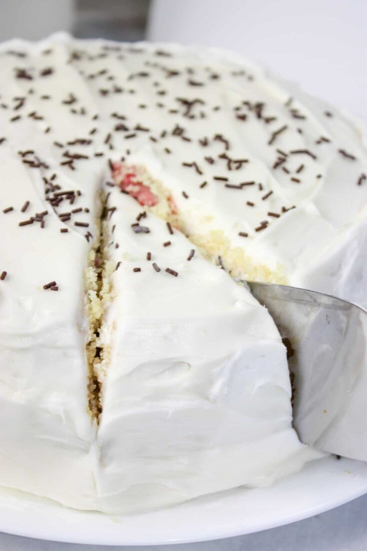 Gluten Free Vanilla Cake is an easy and very tasty dessert recipe that can be decorated, after baking, to suit any occasion.