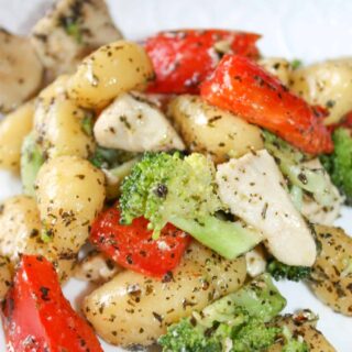 Chicken and Gnocchi Skillet Dinner is an easy gluten free recipe that is loaded with flavour. 