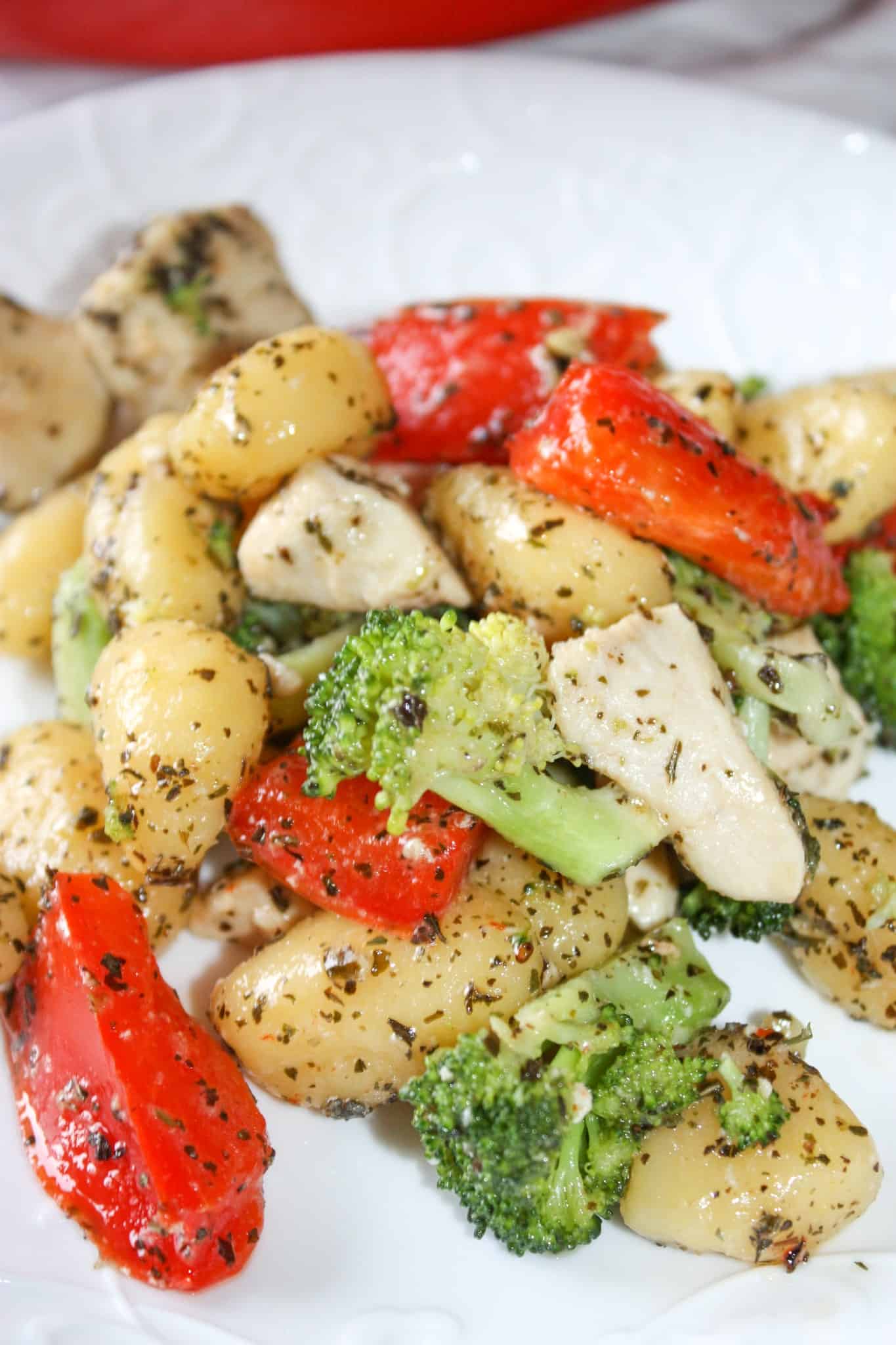 Chicken and Gnocchi Skillet Dinner is an easy gluten free recipe that is loaded with flavour. 