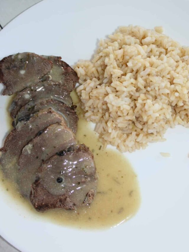 Instant Pot Wild Goose Breasts with Cream Sauce and Brown Rice
