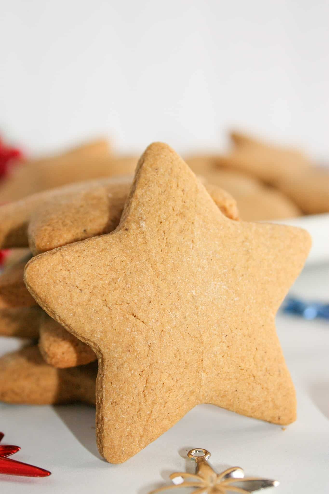 'Tis the season for gingerbread and this Gluten Free Gingerbread recipe does not disappoint.  