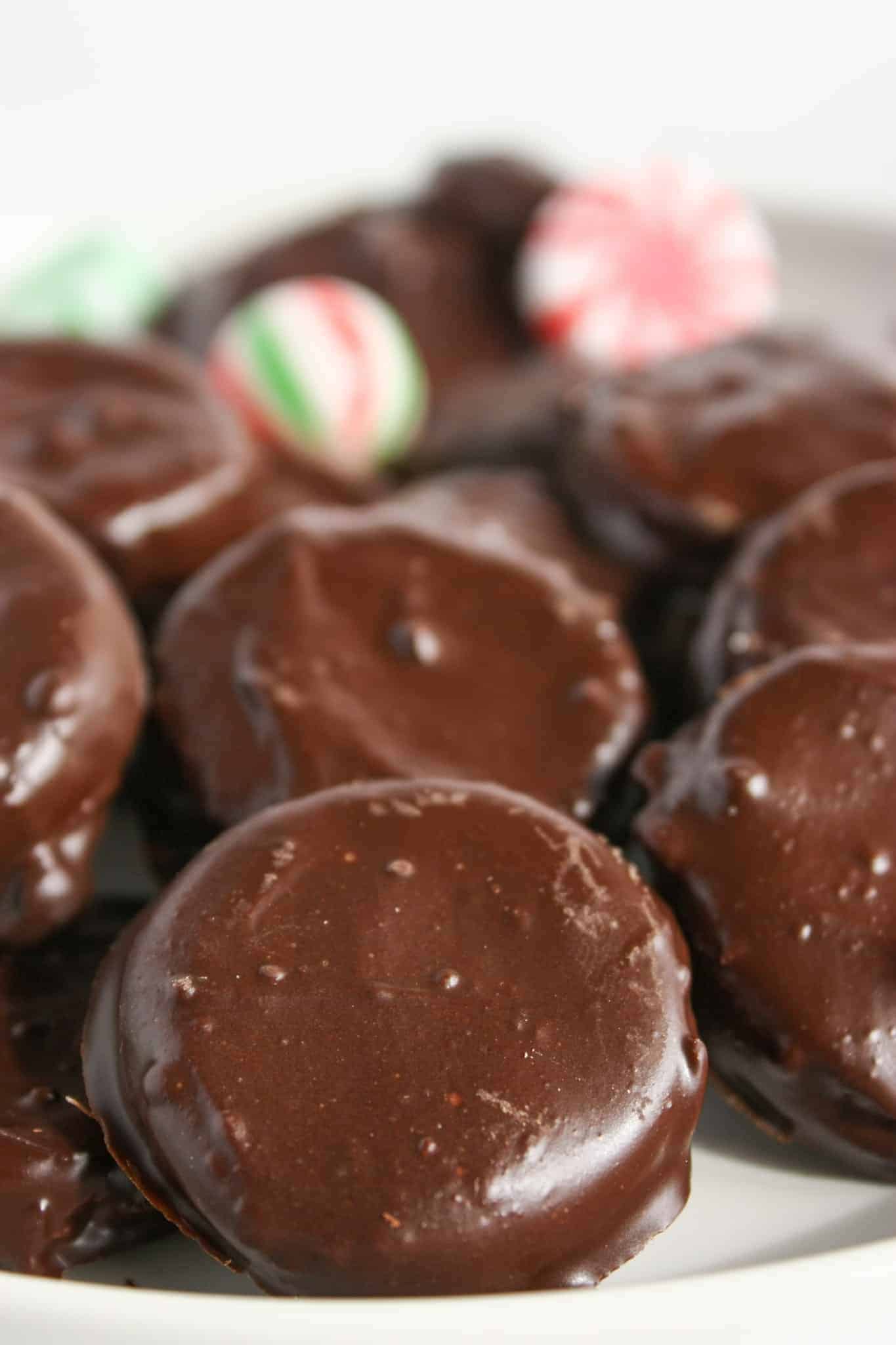 Peppermint Patties are a nice refreshing treat as an afternoon pick me up or following an evening meal.  These gluten free candies are a great addition to your holiday dessert tray.