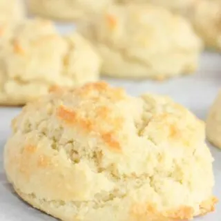 Looking for a quick gluten free biscuit recipe?  These Almond Flour Biscuits are the perfect choice.  This easy bread recipe makes a nice fluffy biscuit.