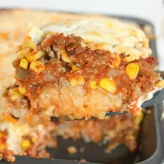 John Wayne Casserole with Tater Tots is a hearty one dish dinner recipe that will satisfy the taste buds of young and old alike.