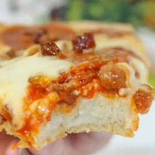 Gluten Free Pizza Dough is an easy and delicious recipe.  This gluten free dough really satisfied my craving for a softer pizza crust!