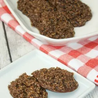 No Bake Chocolate Peanut Butter Cookies are a quick and easy dessert option. &nbsp;This flavour combination is a favourite in our home.