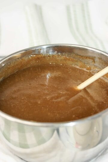 Brown Sugar Sauce is a delicious sauce and its uses are only limited by your imagination. Pour it over your favourite comfort desserts.