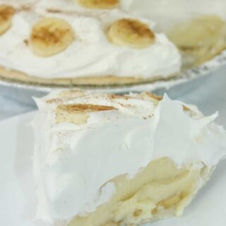 This Gluten Free Banana Cream Pie was a delicious treat for me, as well as for those without any intolerances.  Layers of banana, custard filling and Cool Whip topping, contribute to the creaminess of this dessert. 