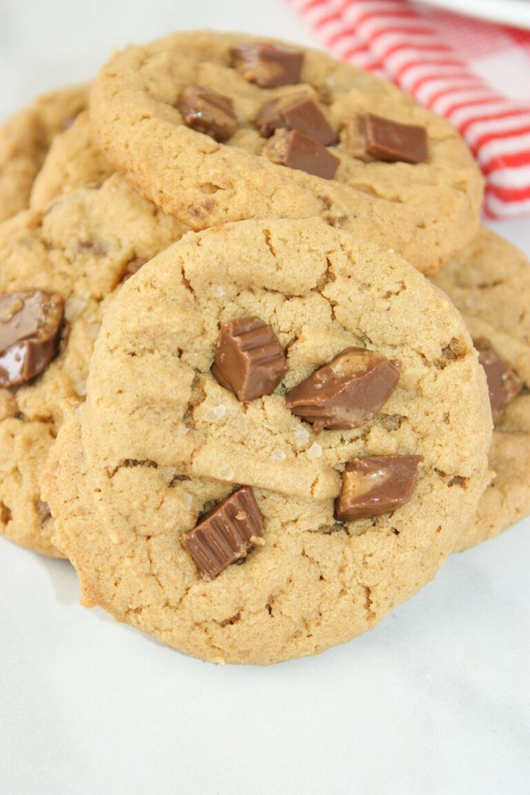 Peanut Butter Cup Cookies are the perfect gluten free dessert for peanut butter lovers.  There are not many who can resist the chocolate, peanut butter combination! 