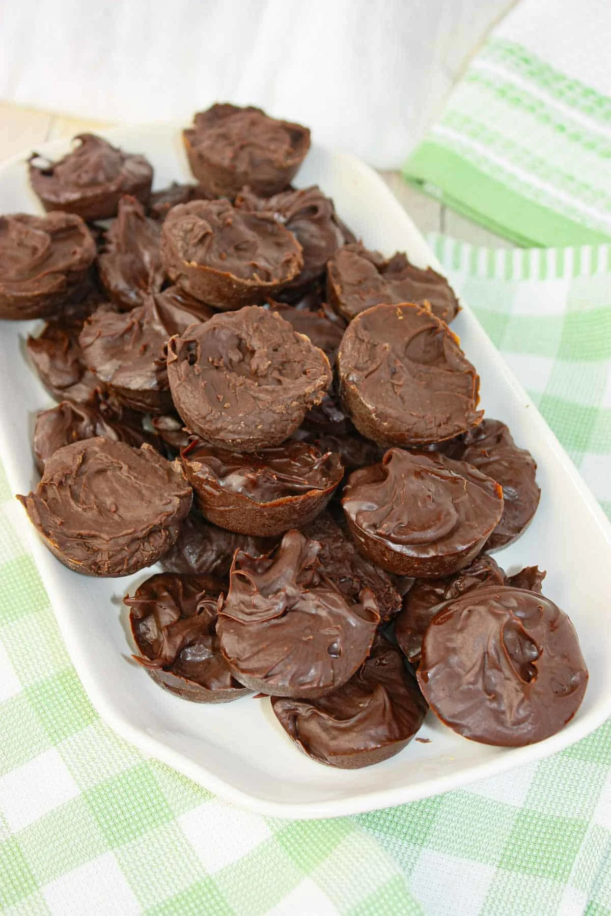 Microwave Dark Chocolate Fudge is a rich, velvety treat made with minimal effort and maximum indulgence.