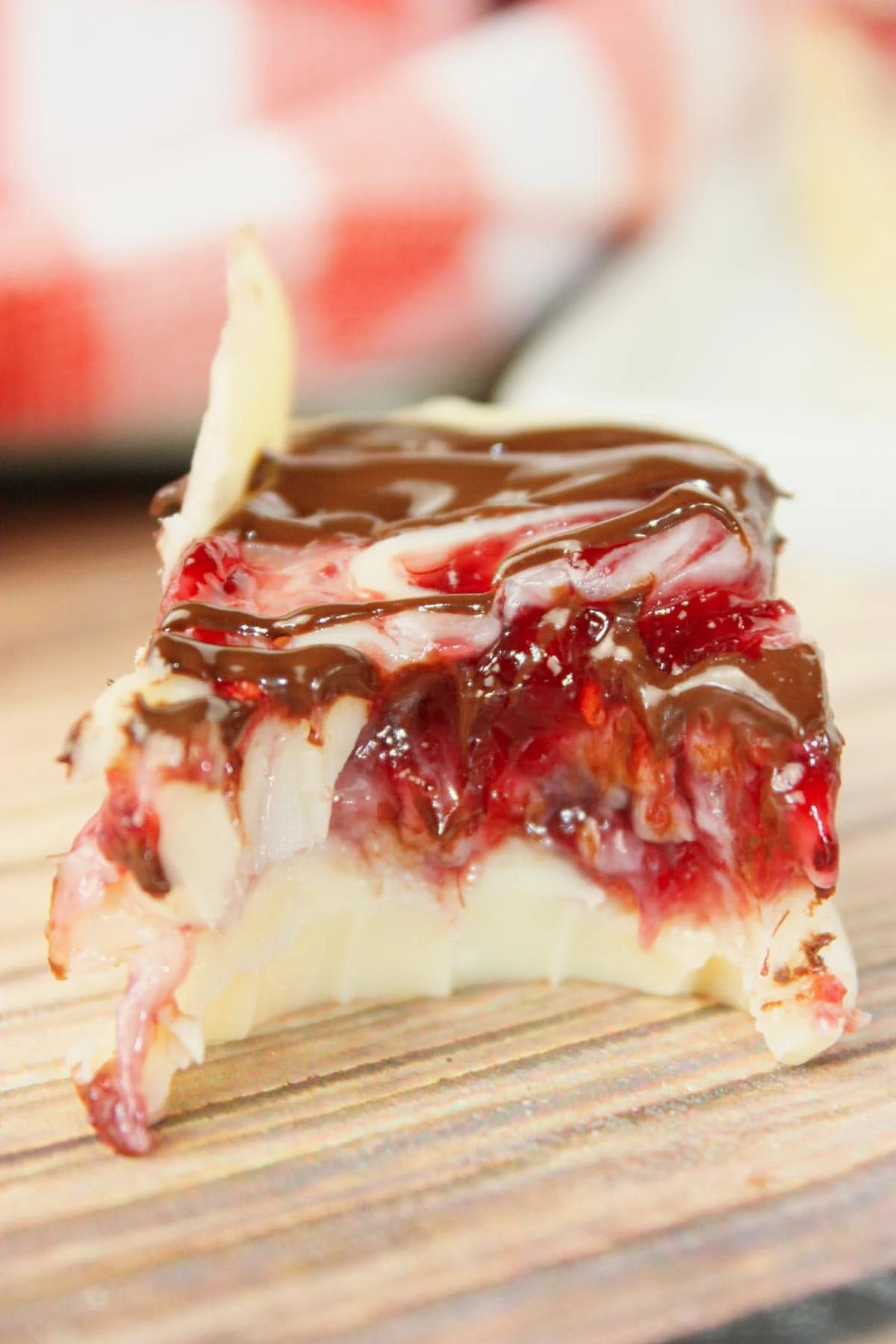Microwave Raspberry Fudge is a creamy, dreamy treat that’s as easy as it is indulgent. Made with smooth white chocolate and sweetened condensed milk, it melts into a rich, velvety base in just minutes.