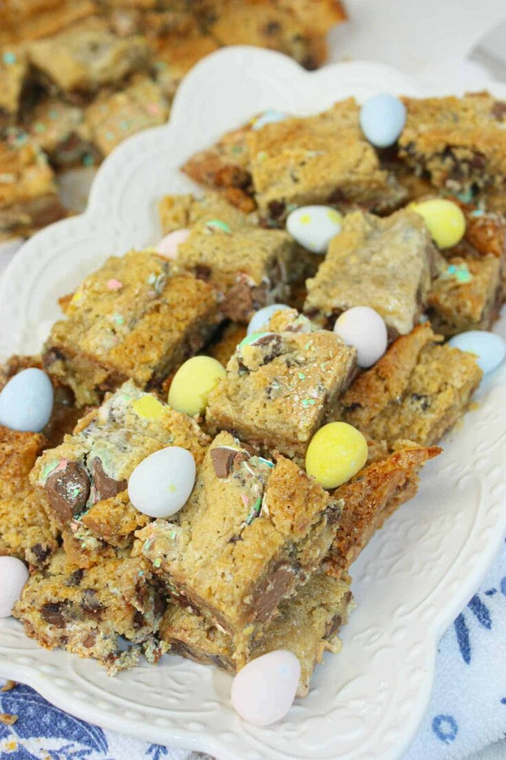 These Easter Cookie Squares are a dreamy layered dessert that combines everything you love about cookies and candy.
