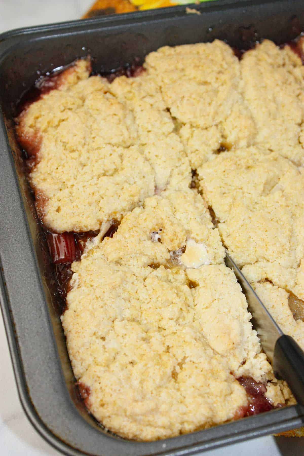 If you love the sweet-tart flavour of fresh rhubarb, this Rhubarb Marshmallow Cobbler is a dessert you won't want to miss.